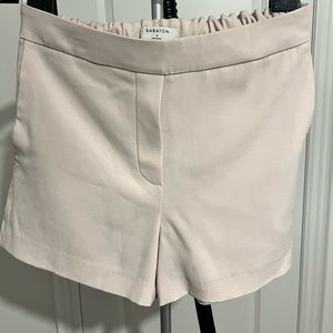 Babaton shorts in Bone - US 4